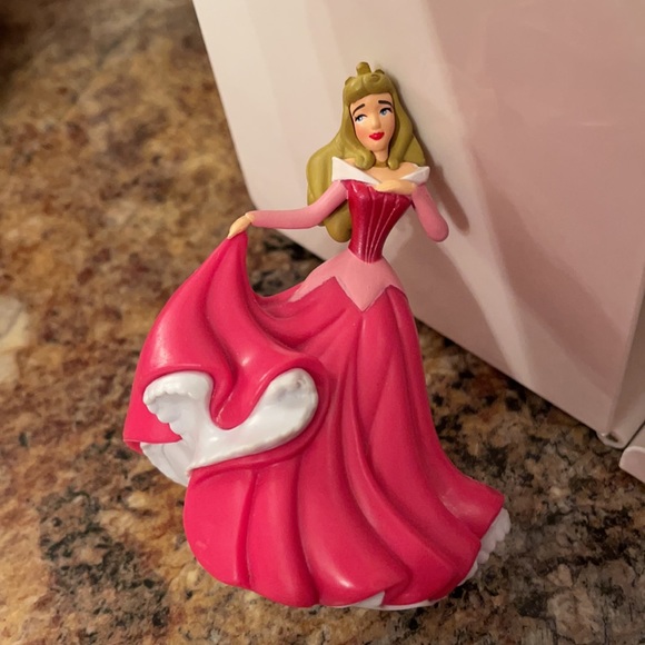 Disney’s Sleeping Beauty figurine - Picture 2 of 6